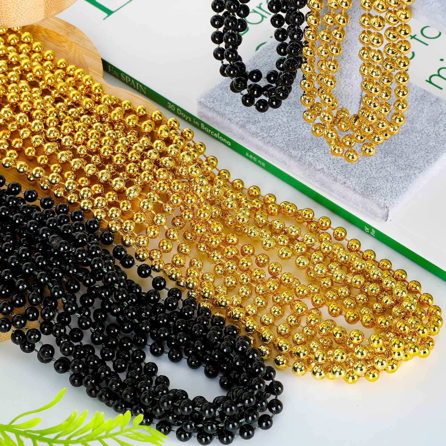100 PCS New Years Beads  Black & GOLD Assortment Bulk 6699A